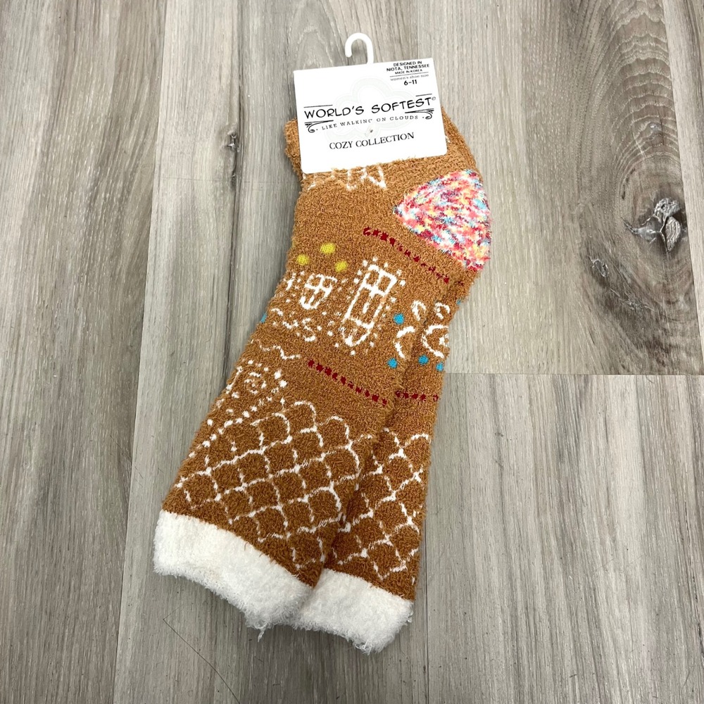 World's Softest Socks Women's 6-11 Brown Gingerbread House Fuzzy Cozy Crew NWT